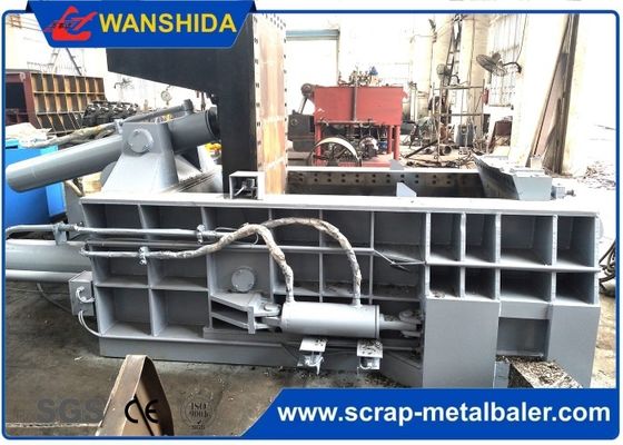 खरीदें 250ton Hydraulic Scrap Metal baling machine with Side push out type and PLC automatic control online manufacture