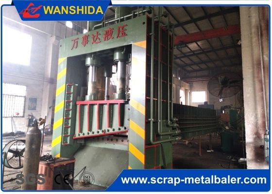 507 टन कतरन बल और भारी-भरकम स्क्रैप धातु प्रसंस्करण के लिए 6000×1500×600mm चैंबर के साथ 500 टन हाइड्रोलिक गैन्ट्री कतरनी